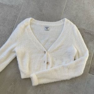 aritzia sunday best cardigan